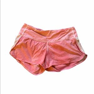Lululemon Run: Sun Sprinter Short pink crochet
